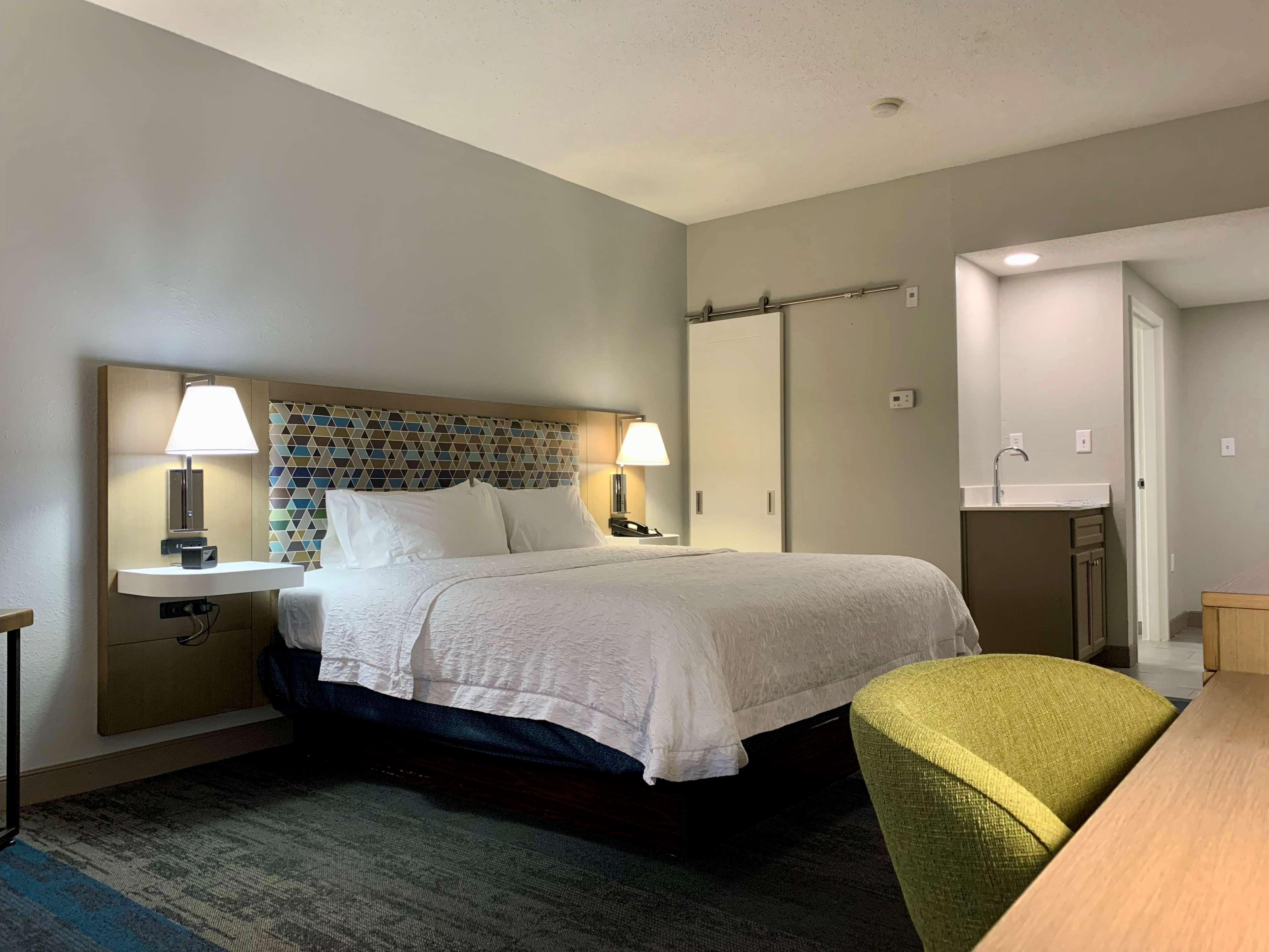 Hampton Inn Cumming Bagian luar foto