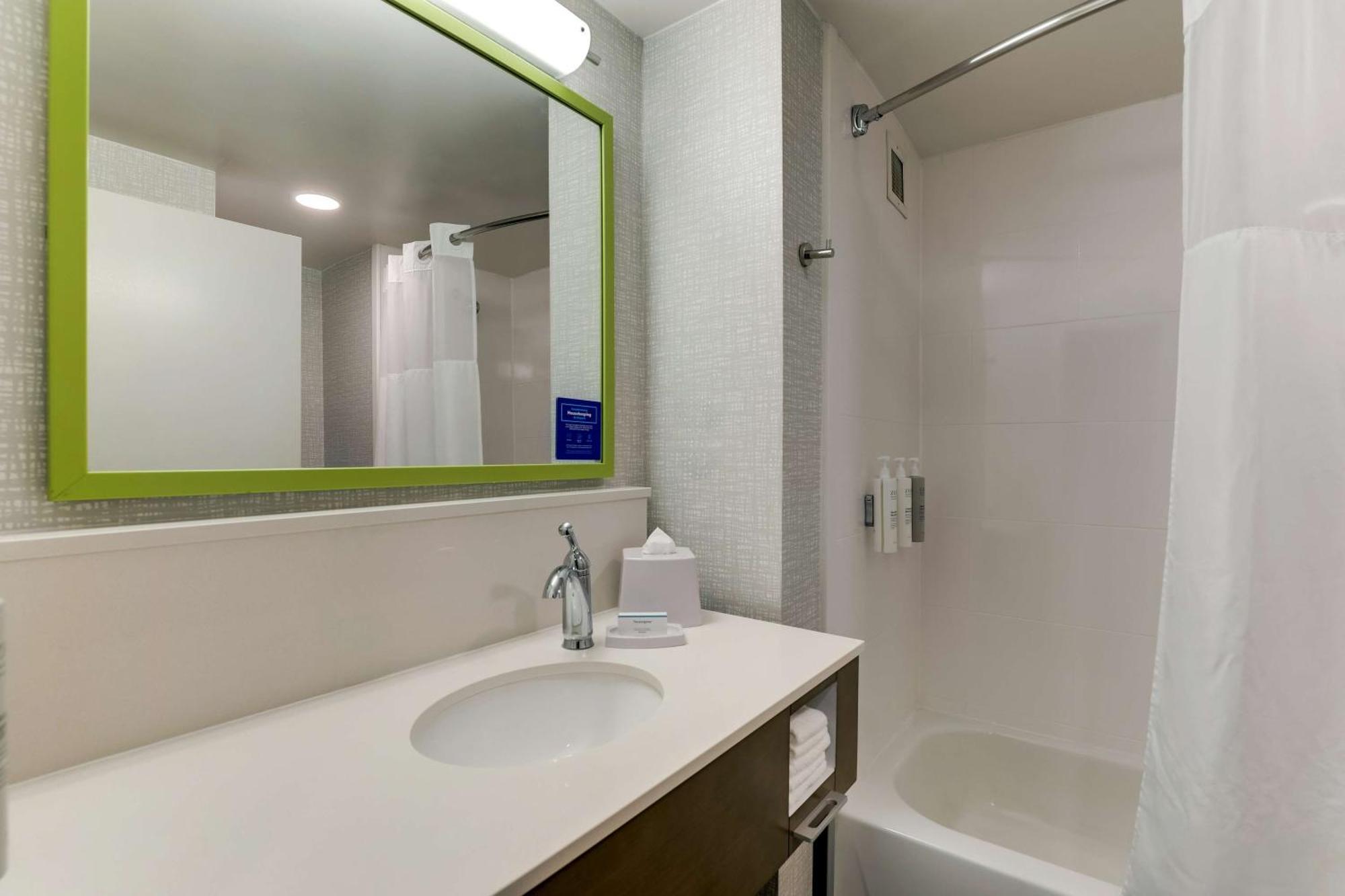 Hampton Inn Cumming Bagian luar foto
