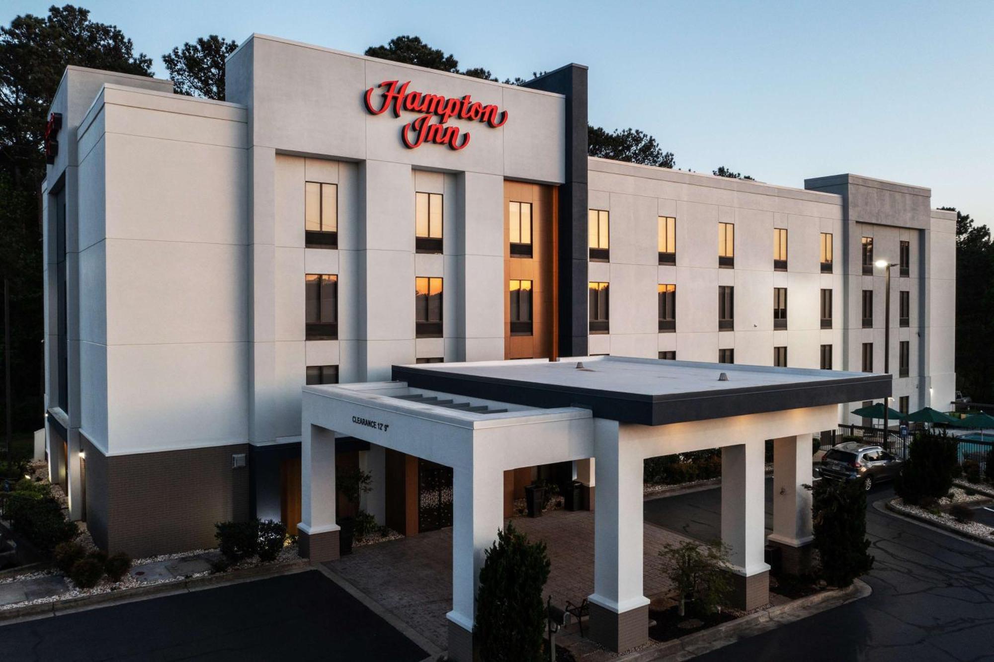 Hampton Inn Cumming Bagian luar foto