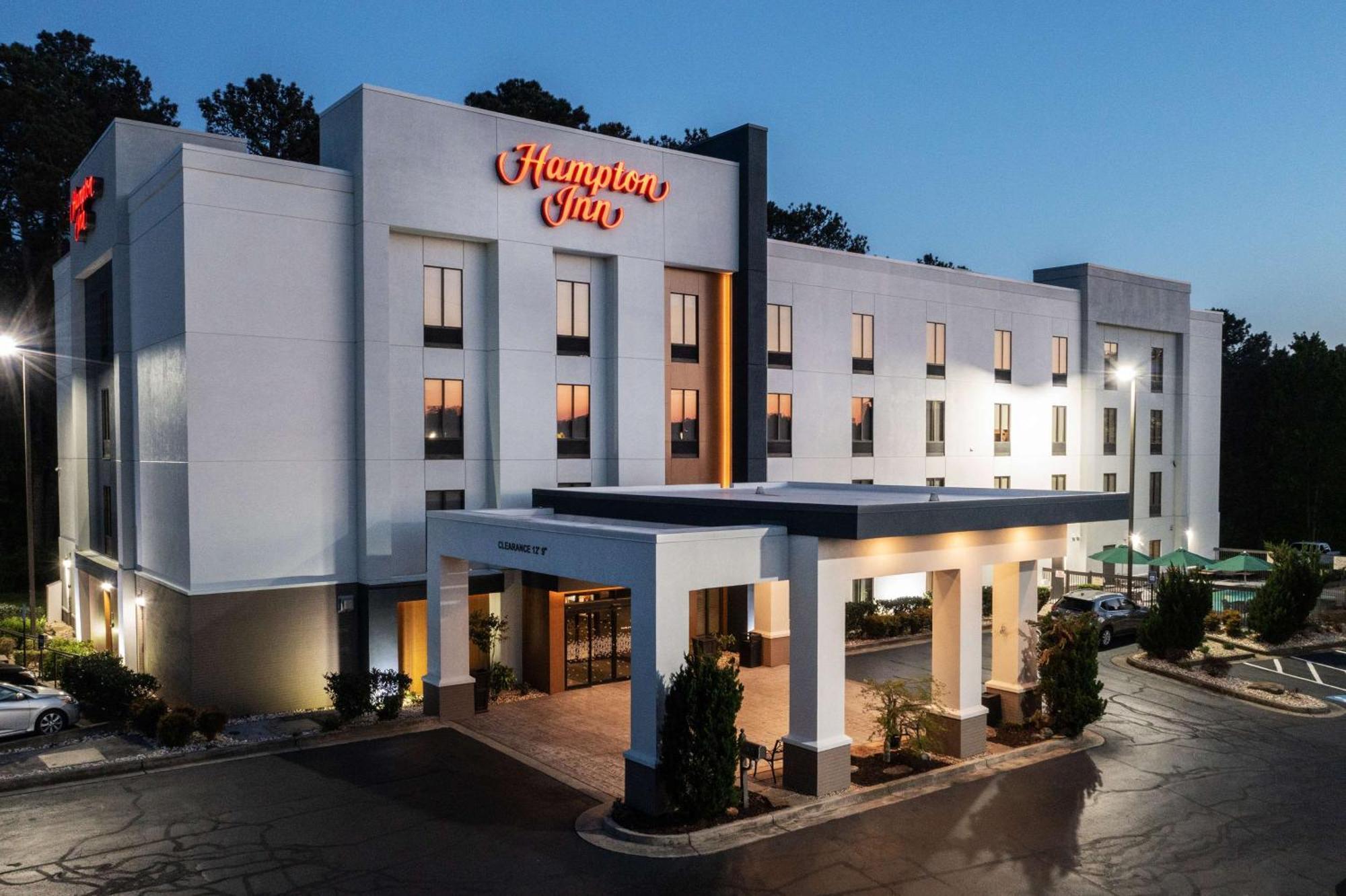 Hampton Inn Cumming Bagian luar foto